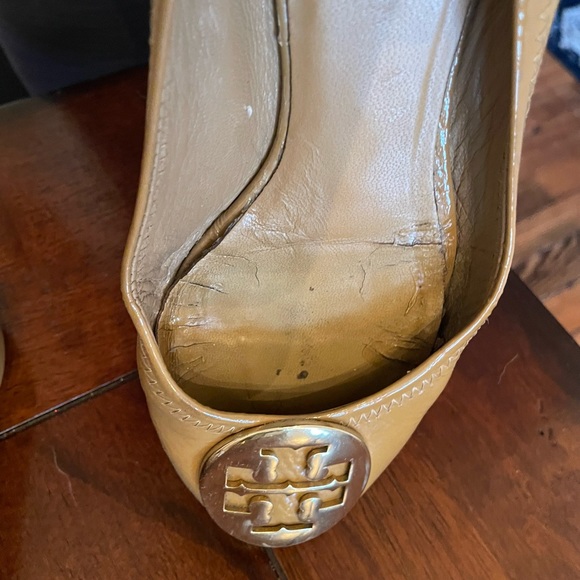 Tan patient leather Tory Burch flats - Picture 7 of 11